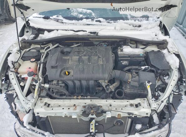 JTNKHMBX9K1045546 2019 TOYOTA C-HR White Widok komory silnika