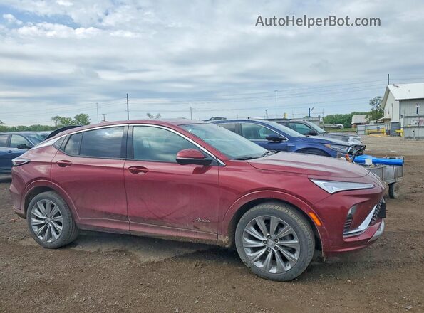KL47LCE21RB059071 2024 BUICK OTHER Бордовый Передняя правая четверть