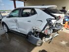 2026 Buick Encore Gx Preferred Белый vin: KL4AMBSL1TB107587 Damage: Left Qtr Panel, Dent(S) W/ Paint Dmg, > 12 Inches