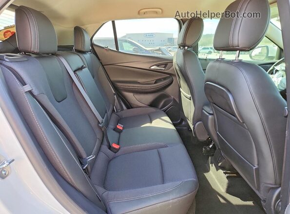 KL4AMBSP1SB028275 2025 BUICK ENCORE Белый Вид задней части салона