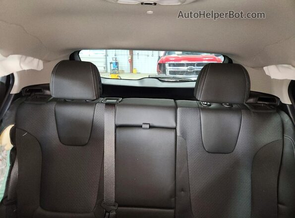 KL4AMCSL7SB074437 2025 BUICK ENCORE Red Հետևի նստատեղերի տեսք