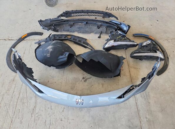 KL4AMDSLXTB102576 2026 BUICK ENCORE Silver Widok naklejki z numerem VIN