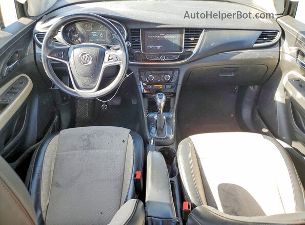 KL4CJ1SB2HB052495 2017 BUICK ENCORE Белый Вид панели приборов