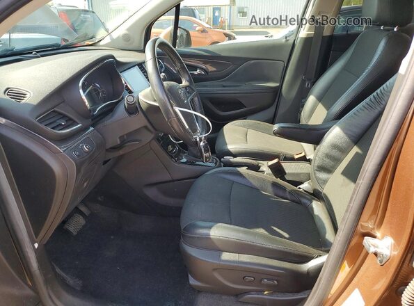 KL4CJASB8HB016911 2017 BUICK ENCORE Золотой Вид салона спереди