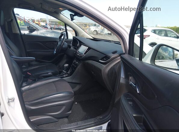 KL4CJASB9LB056374 2020 BUICK ENCORE Белый Вид салона спереди