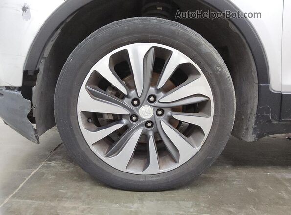 KL4CJCSBXJB524993 2018 BUICK ENCORE Silver 