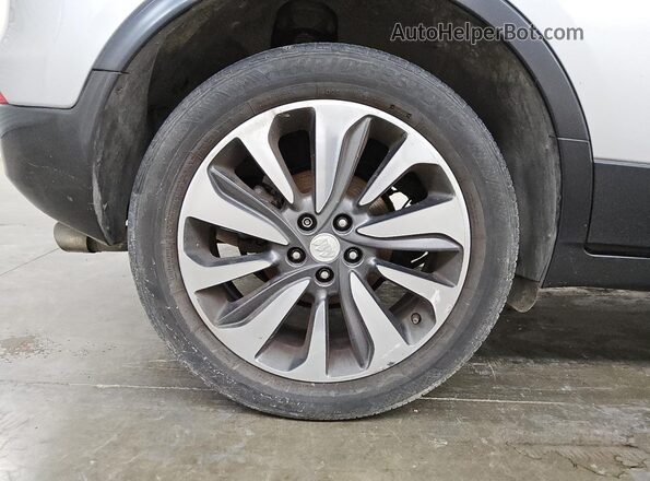 KL4CJCSBXJB524993 2018 BUICK ENCORE Silver 