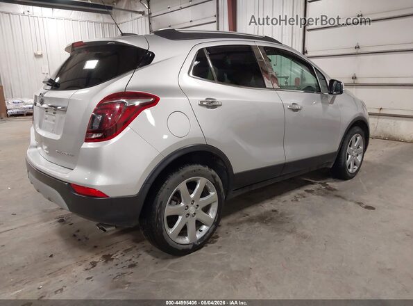 KL4CJCSBXJB645698 2018 BUICK ENCORE Серебряный Задняя правая четверть