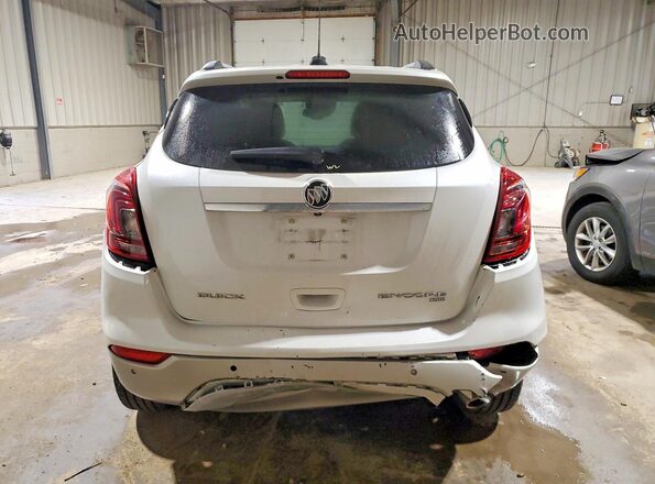 KL4CJHSB5JB573435 2018 BUICK ENCORE Белый Вид сзади