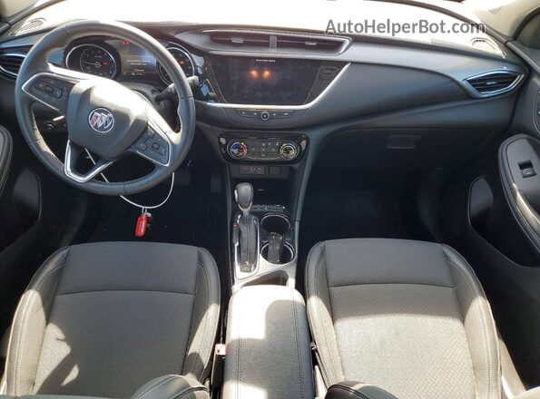 KL4MMBS28MB137613 2021 BUICK ENCORE Красный Вид панели приборов