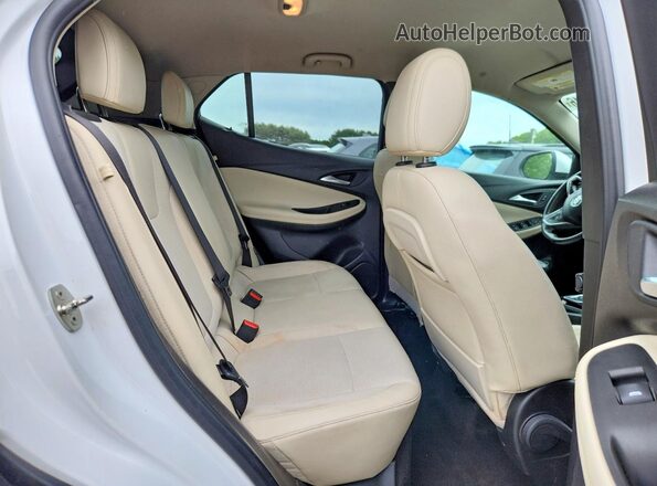 KL4MMBS29LB083107 2020 BUICK ENCORE White Widok wnętrza z tyłu