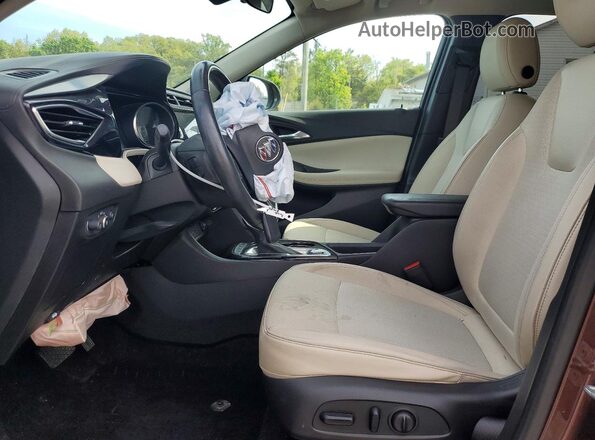 KL4MMCSL7NB015955 2022 BUICK ENCORE Maroon Vista interior delantera
