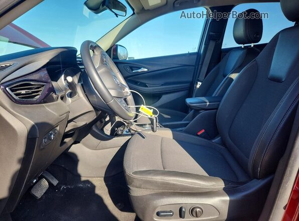 KL4MMDS25PB088225 2023 BUICK ENCORE Красный Вид салона спереди