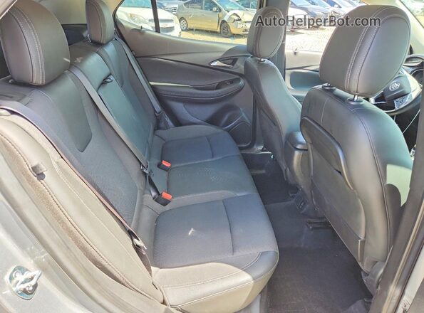 KL4MMESLXPB128720 2023 BUICK ENCORE Серый Вид задней части салона