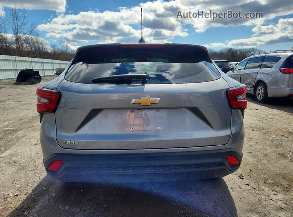 KL77LFE20RC213056 2024 CHEVROLET TRAX Silver Widok z tyłu