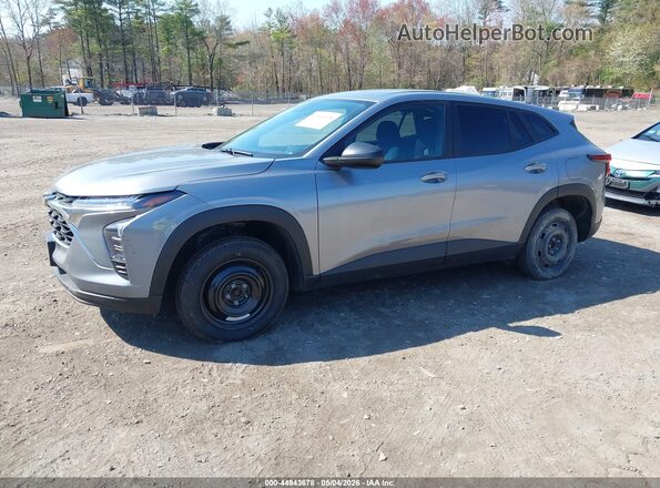 KL77LFE22RC020553 2024 CHEVROLET TRAX Silver წინა მარცხენა ხედი სამი მეოთხედიდან