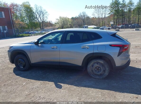 KL77LFE22RC020553 2024 CHEVROLET TRAX Silver სალონის 360-გრადუსიანი ხედი