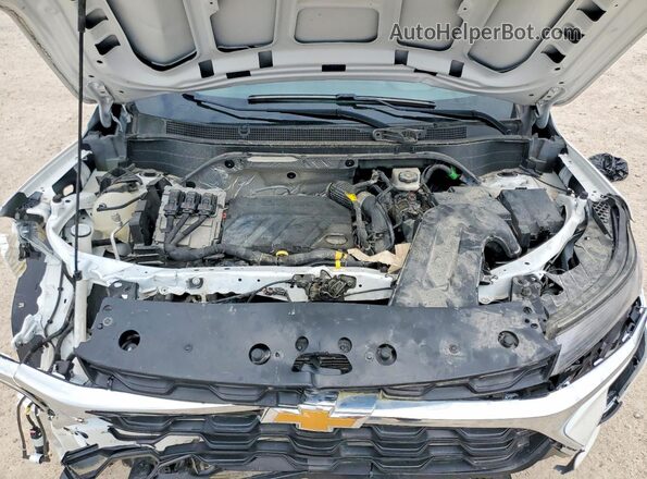 KL77LFE23RC004054 2024 CHEVROLET TRAX Белый Вид подкапотного пространства