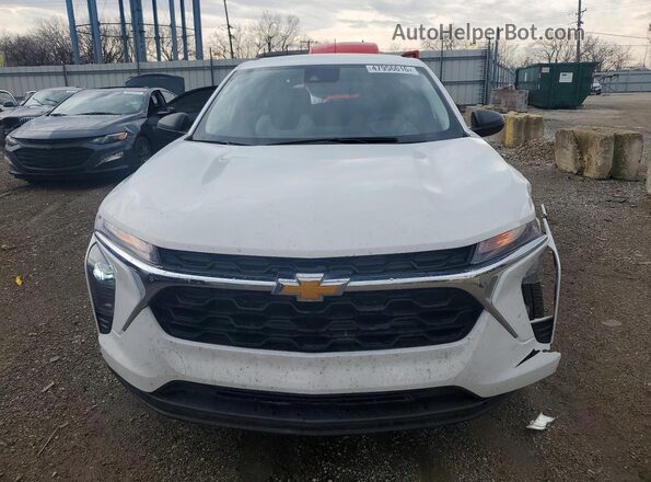 KL77LFE23RC127028 2024 CHEVROLET TRAX Белый Вид спереди