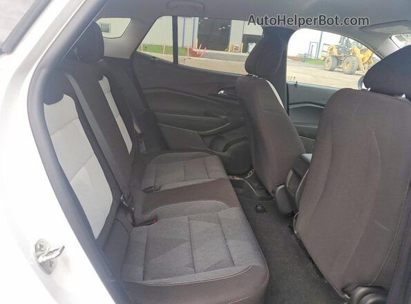 KL77LFE23RC127028 2024 CHEVROLET TRAX Белый Вид задней части салона