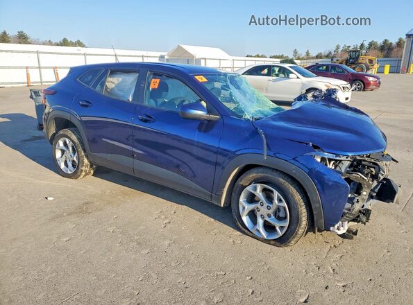 KL77LFE23RC130625 2024 CHEVROLET TRAX Blue Delantero derecho