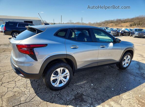 KL77LFE26RC226801 2024 CHEVROLET TRAX Silver Trasero derecho
