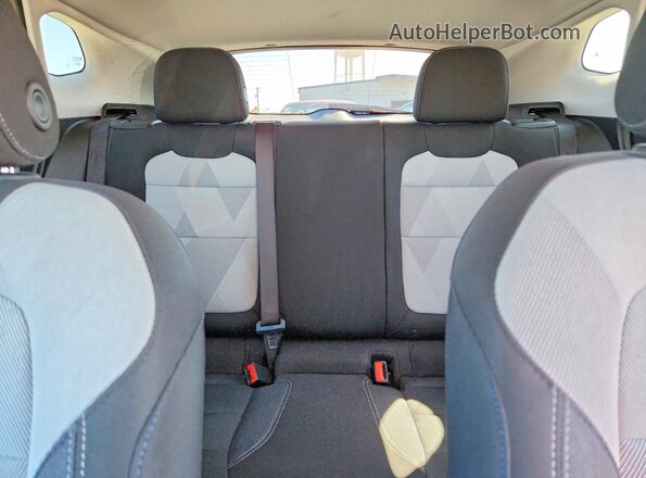 KL77LFE26RC226801 2024 CHEVROLET TRAX Silver Vista de los asientos traseros