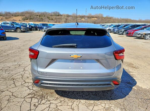 KL77LFE26RC226801 2024 CHEVROLET TRAX Silver Vista trasera