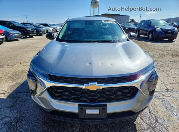 KL77LFE26RC226801 2024 CHEVROLET TRAX Silver Vista frontal
