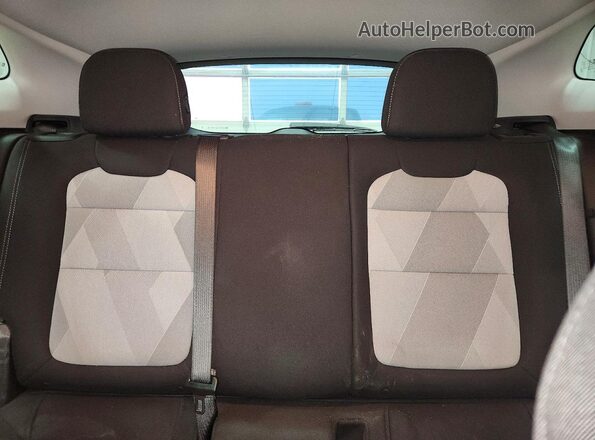 KL77LFE27RC122897 2024 CHEVROLET TRAX Серебряный Вид задних сидений