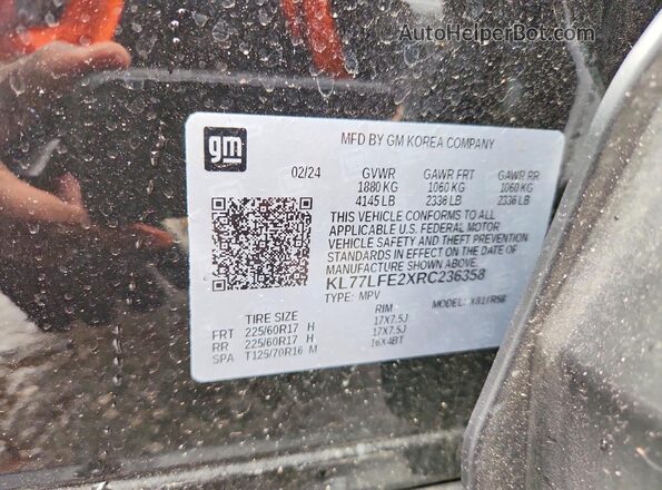 KL77LFE2XRC236358 2024 CHEVROLET TRAX Black Widok naklejki z numerem VIN