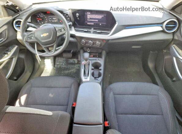 KL77LFE2XRC236358 2024 CHEVROLET TRAX Black Widok deski rozdzielczej