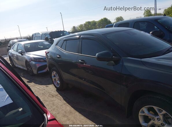 KL77LFEP1SC046045 2025 CHEVROLET TRAX Зеленый Вид задней части салона