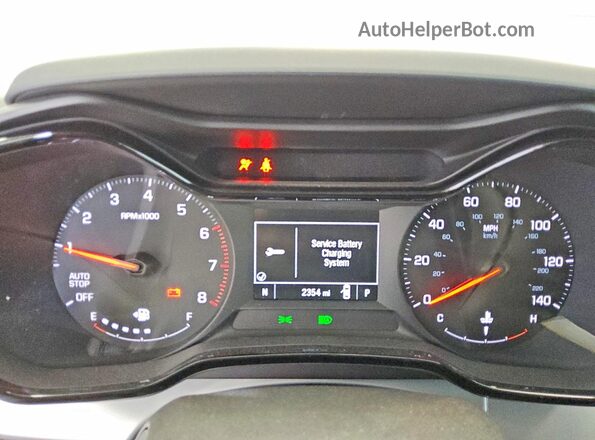 KL77LFEP1SC183874 2025 CHEVROLET TRAX Белый Вид щитка приборов