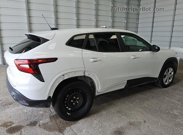 KL77LFEP1SC183874 2025 CHEVROLET TRAX Белый Панорамный вид салона 360°