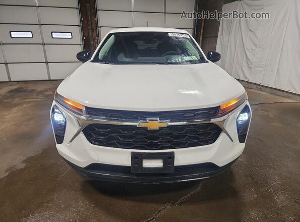 KL77LFEP4TC097086 2026 CHEVROLET TRAX Белый Вид спереди