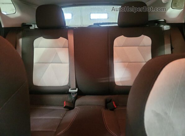 KL77LFEP4TC097086 2026 CHEVROLET TRAX Белый Вид задних сидений