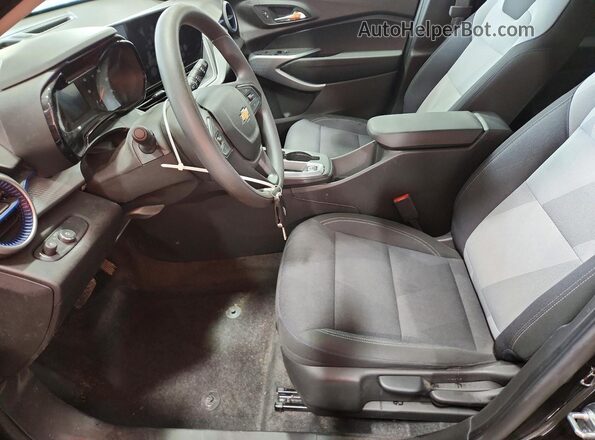 KL77LFEP9SC329325 2025 CHEVROLET TRAX Black წინა სალონის ხედი