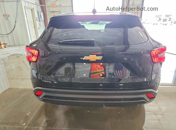 KL77LFEP9SC329325 2025 CHEVROLET TRAX Black უკანა ხედი