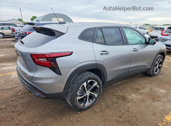 KL77LGE21RC218949 2024 CHEVROLET TRAX Silver Задня права чверть