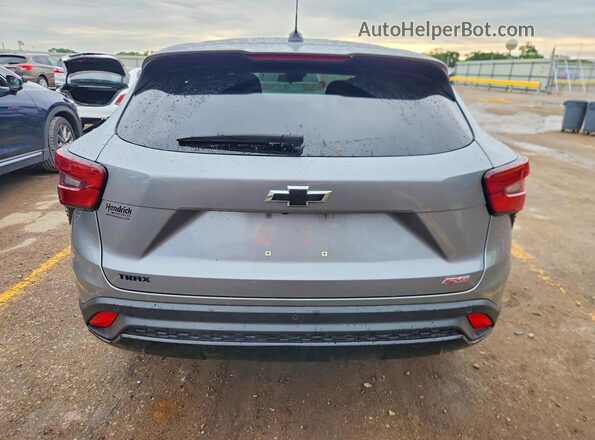 KL77LGE21RC218949 2024 CHEVROLET TRAX Silver Вид ззаду