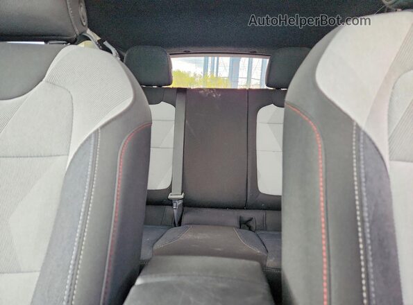 KL77LGE22RC077387 2024 CHEVROLET TRAX Blue Widok tylnych siedzeń