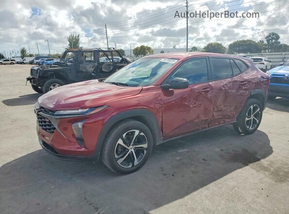 KL77LGE29RC196909 2024 CHEVROLET TRAX Бордовый Передняя левая четверть