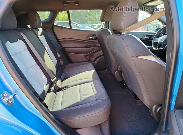 KL77LGEP9SC330903 2025 CHEVROLET TRAX Синий Вид задней части салона
