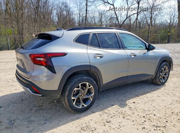KL77LHE22RC064113 2024 CHEVROLET TRAX Серебряный Задняя правая четверть