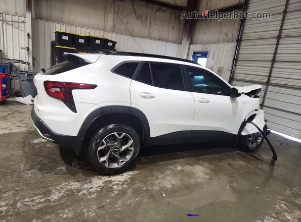 KL77LHEP0SC268233 2025 CHEVROLET TRAX Белый Задняя правая четверть