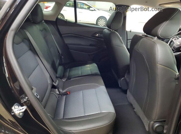 KL77LHEP0TC072181 2026 CHEVROLET TRAX Black Rear interior view