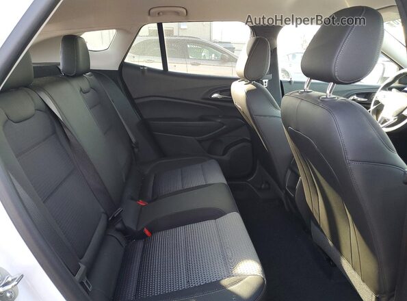 KL77LHEP2SC005807 2025 CHEVROLET TRAX White Вид задніх сидінь