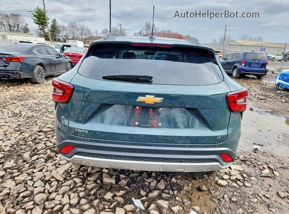 KL77LHEP3SC134333 2025 CHEVROLET TRAX Угольный Вид сзади