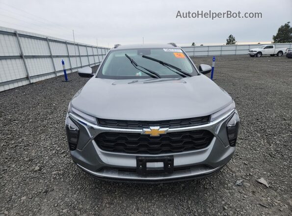 KL77LHEP3SC231368 2025 CHEVROLET TRAX Серый 